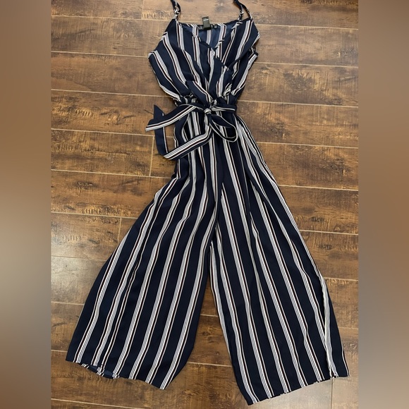 Streetwise Society Jumpsuit - Picture 9 of 10